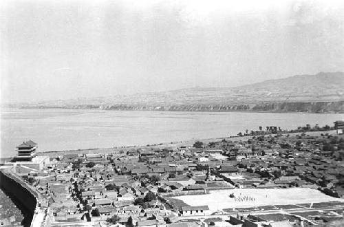 Shensi, September 1935, panorama of T'ungkuan and Yellow River