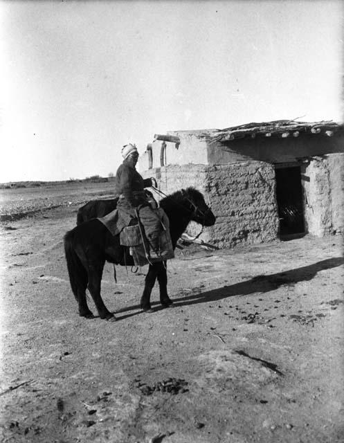 Niuchuanze hu - Li Erh the bandit ,alias the Raider of the Qazaqs