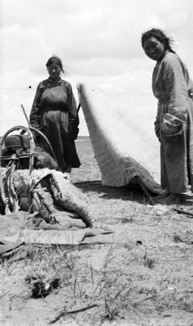 Khalkha refugees with feet shelter