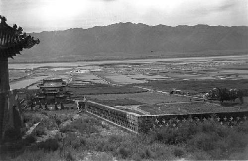 Shansi, September 1935, vast landscape beyond, wall to right