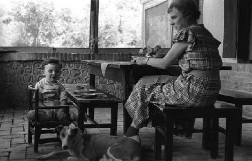 Yutaoho, Shansi, June 1935, Eleanor, David, Lilith at lunch