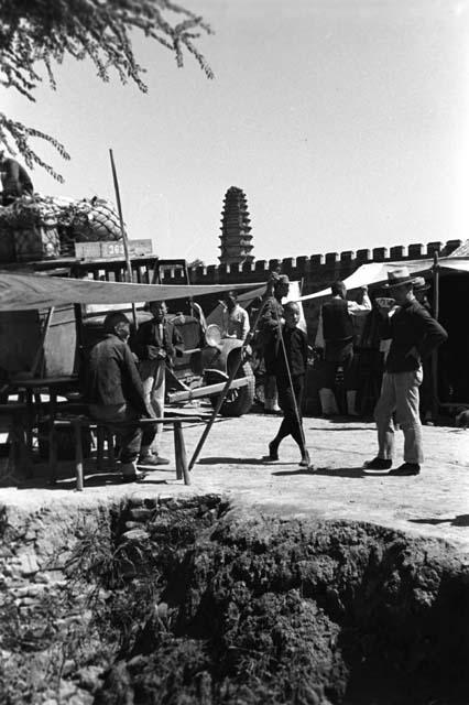 Shansi, September 1935, bus, halt ouside Anyi