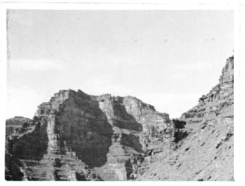 Photo of Cliffs Along Green Below Jack