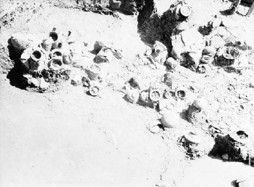 Excavation 1-31, grave 1E, northwest corner