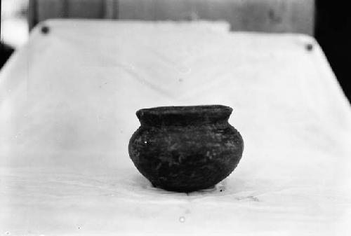 Small red olla from northeast quarter of grave 5