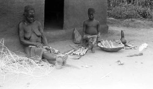 Making rolled manioc