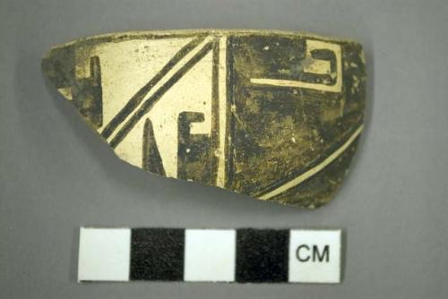 Jeddito black-on-yellow potsherd