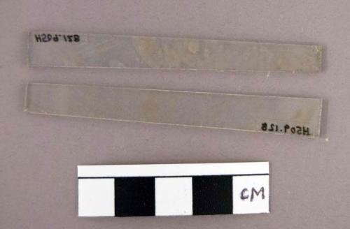 Flat glass fragments