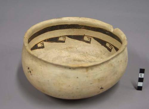 San Bernardo black on yellow pottery bowl