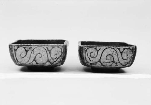 Two square polychrome bowls with ring bases from grave 1, numbers 321, 362