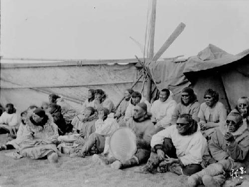 Drummers accompanied by chants