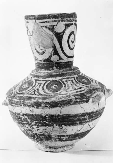 Polychrome effigy jar with flaring neck and ring base from Grave 5, number 2