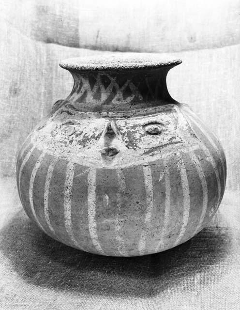 White on red human effigy jar from Grave 45, number 4