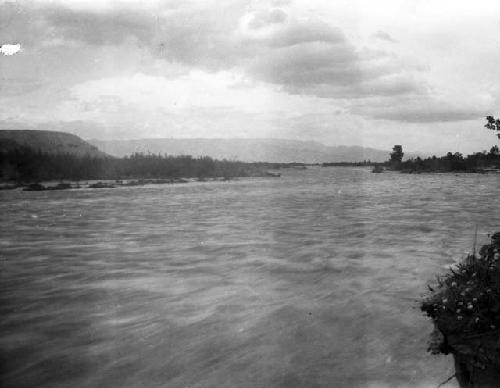 Valley of Tekkes, broad view of river and valley