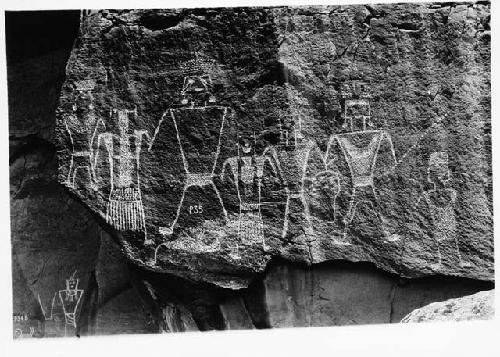 Petroglyph, human figures