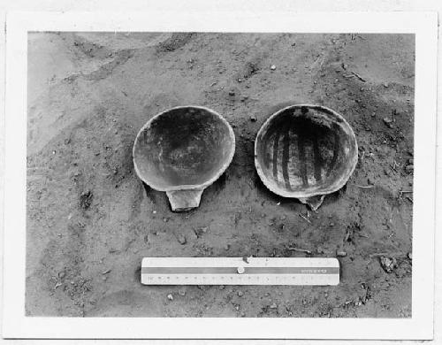 Pots 6 and 8, Burial 9