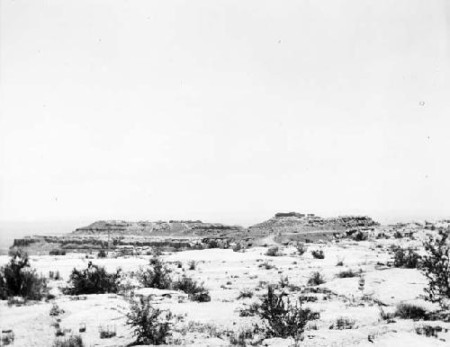 Vista, Pueblo in distance