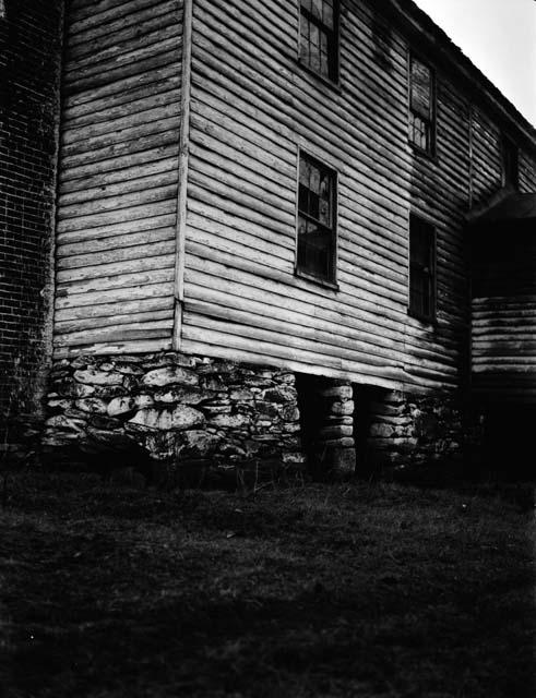 Old Tavern on old Lynchburg Road about .25 mile north of Hardware River