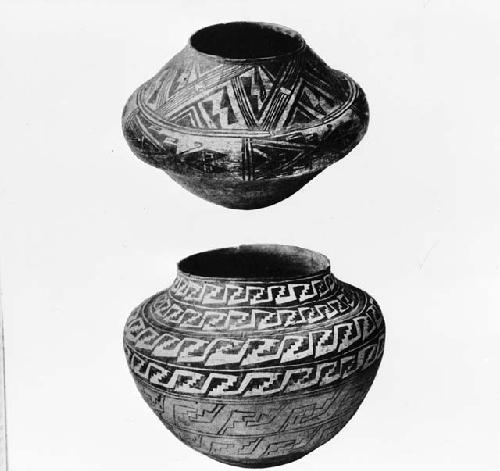 Jars from Zuni, early 19th century