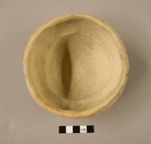 Plain pottery cup rimmed bowl