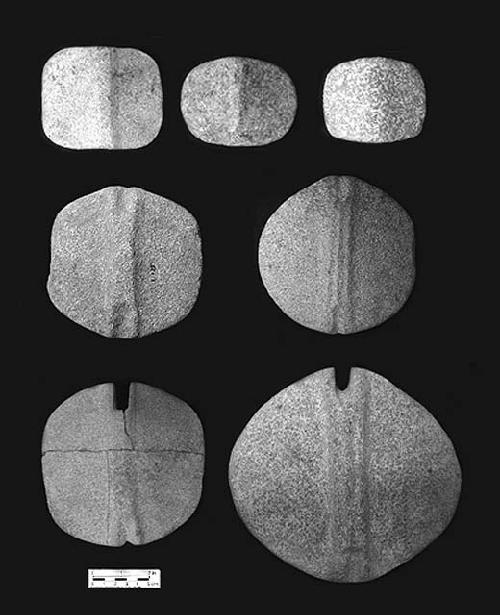 Examples of Southern Ovate (upper row) and Notched Southern Ovate bannerstones