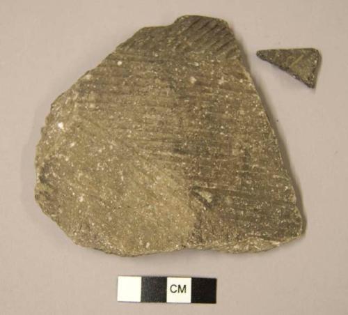 Ceramic rim sherds, parallel incised designs