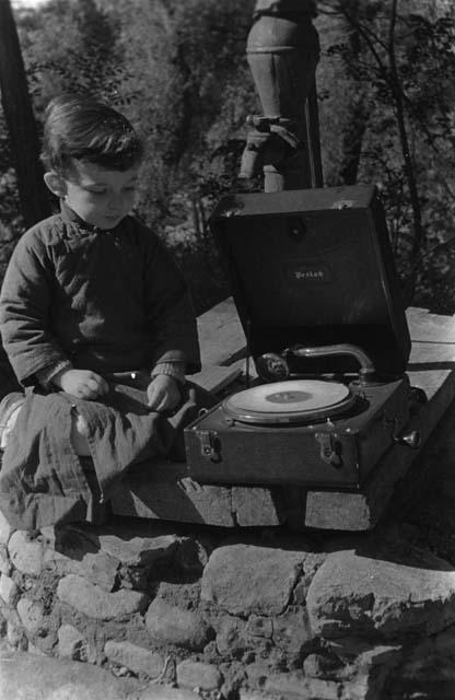 Yutaoho, Shansi, summer 1935, David, with victrola