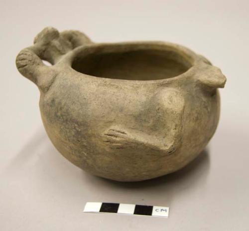 Bowl with animal features