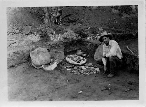 33-44-10/3072 and sherds. Room 100A, N.E. corner