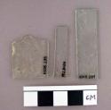 Flat glass fragments