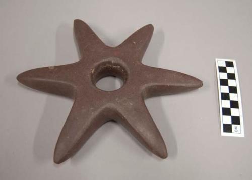 Star-shaped stone club head