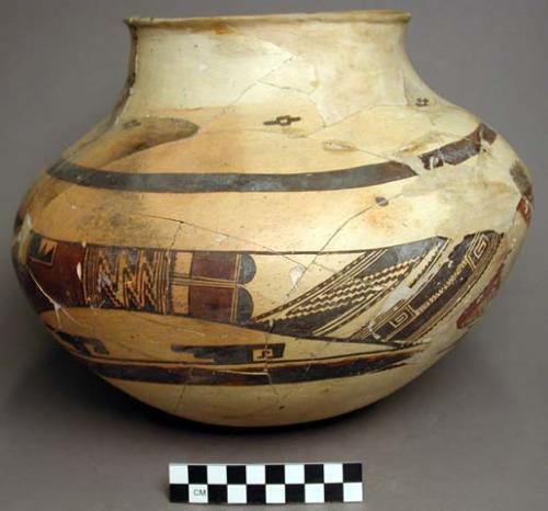 Ceramic jar, polychrome interior, flared rim, reconstructed