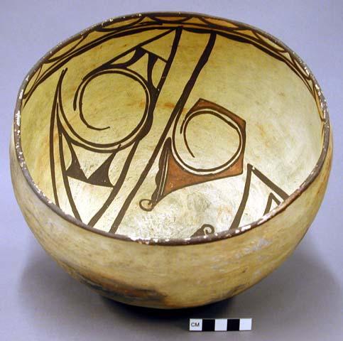 Bowl, polacca polychrome style c. int: zuni rain bird design; ext: slipped, no d