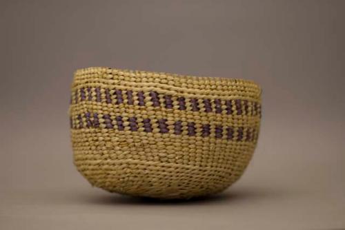 Mush bowl. Small hemispherical basket with steep sides and rounded bottom.