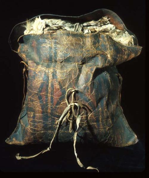 Medicine bag, containing the following articles [27610-50]