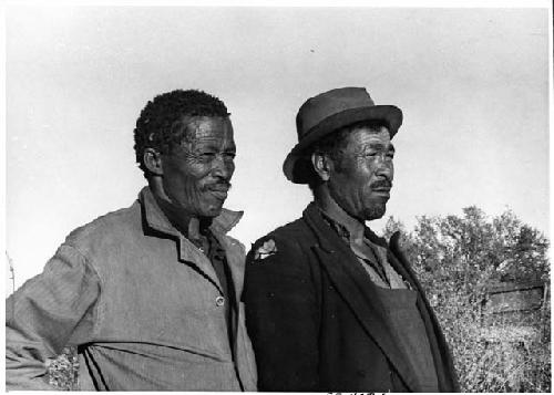 /Gishay and Wilhelm Camm standing together, close-up