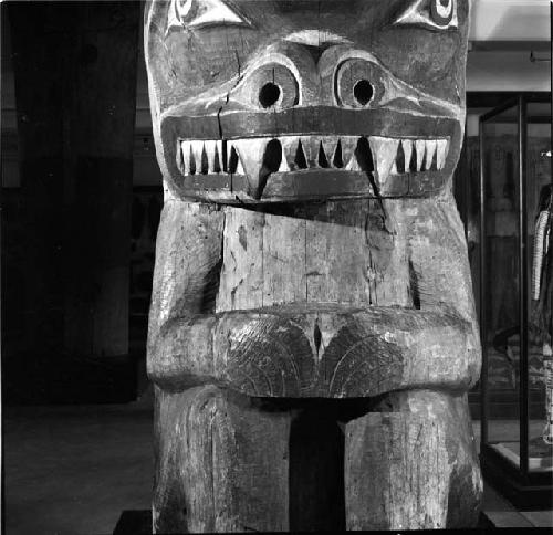 House post, Kwakwaka’wakw