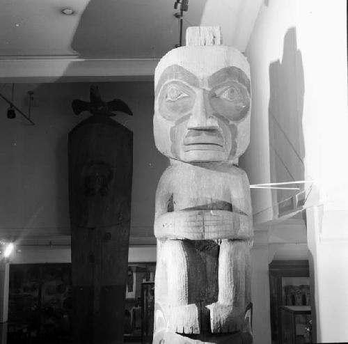 House post, Kwakwaka’wakw