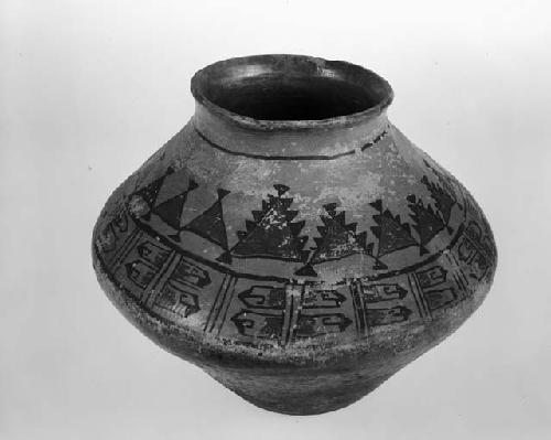 Jar with patterned design