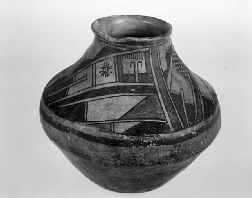 Jar with narrow neck and design