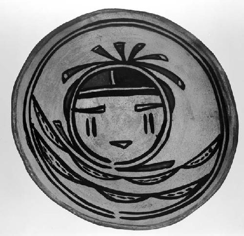 Bowl with human figure design on inside