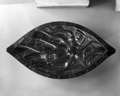 Argillite tray; boat-shaped dish with octopus