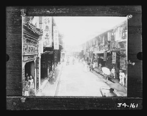 China, Shanghai: Typical street in native Shanghai