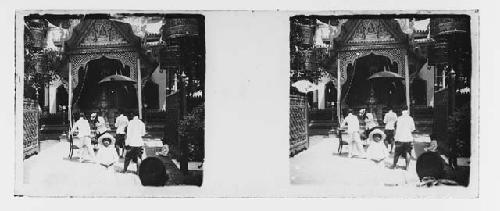 stereo glass slides; makeshift outdoor photo studio, child in foreground