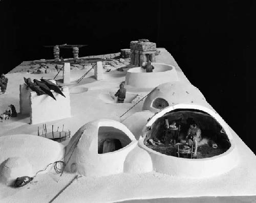 Model of Central Eskimo, Winter House Group
