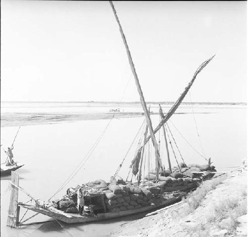 Boat on Indus river at Pattan Ferry