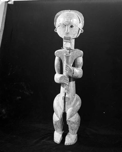 Male reliquary figure