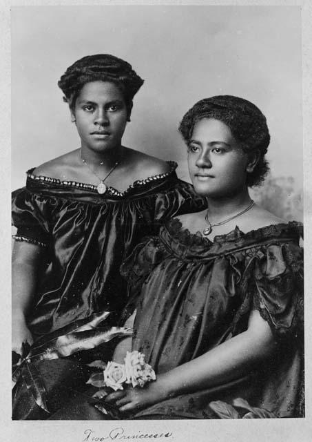 Two princesses of Fiji - one is Adi Cakomlen