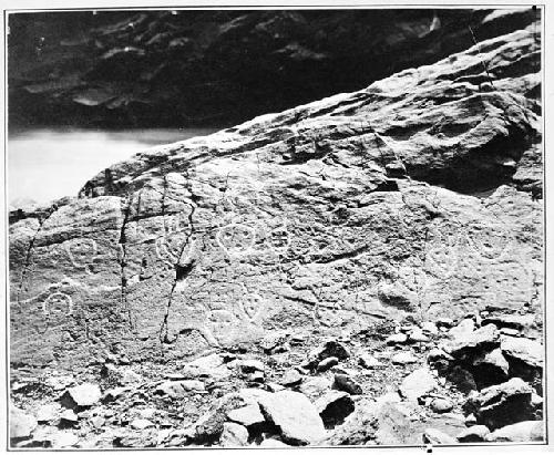 Petroglyphs at Bellows Falls