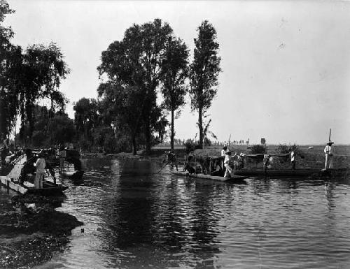 Mexico on the Viga Canal; flat barges